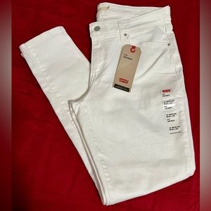 Levi’s 711 Skinny Woman’s white Mid Rise Denim Size 14 Medium W32 L30
